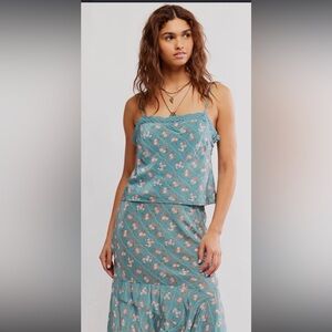Free People Bali Margot Camisole  
Crochet-Trim in Mineral blue Combo (88 Euro)